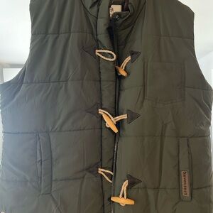 Whitetails,outdoor vest. Women’s XXL, toggle